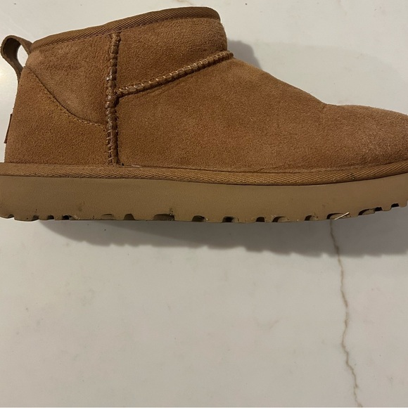 Ugg ultra mini - Picture 2 of 3